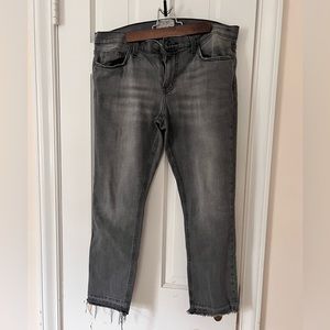 Current/Elliott the Cropped Straight relaxed ankle jeans in gray black size 29